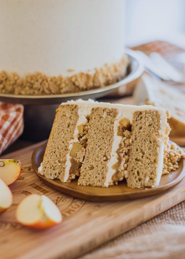 French Apple Pie Cake - apple cider cake layers with shortbread frosting, apple pie filling, streusel crumble and vanilla bean buttercream #cakebycourtney #applepiecake #piecake #thanksgivingcake #frenchapplepie #frenchapplepiecake #applepie