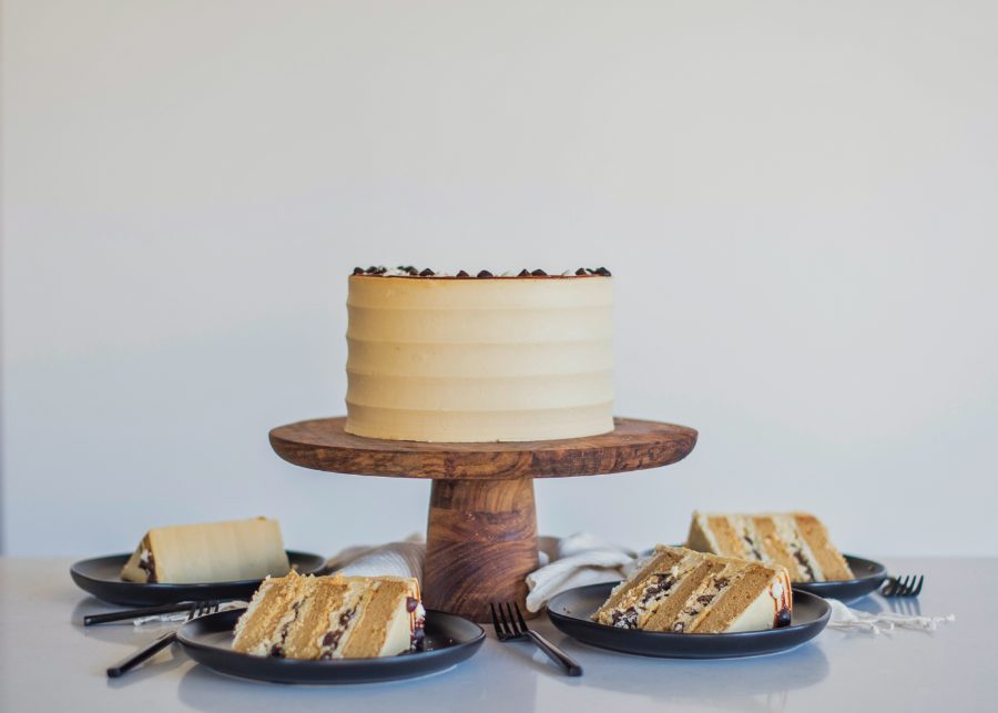 Triple Chocolate Pecan Pie Cake #cakebycourtney #triplechocolatepecanpiecake #pecanpiecake #piecake #caramelcake #thanksgivingcake