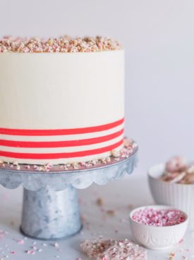 White Chocolate Peppermint Pretzel Cake #peppermintcake #christmascake #holidaycake #cakebycourtney