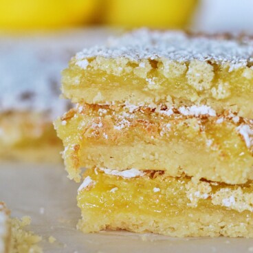The most delicious lemon bars: #cakebycourtney #lemonbars #besteverlemonbars #lemon #dessert #lemonbardessert #lemonbarrecipe