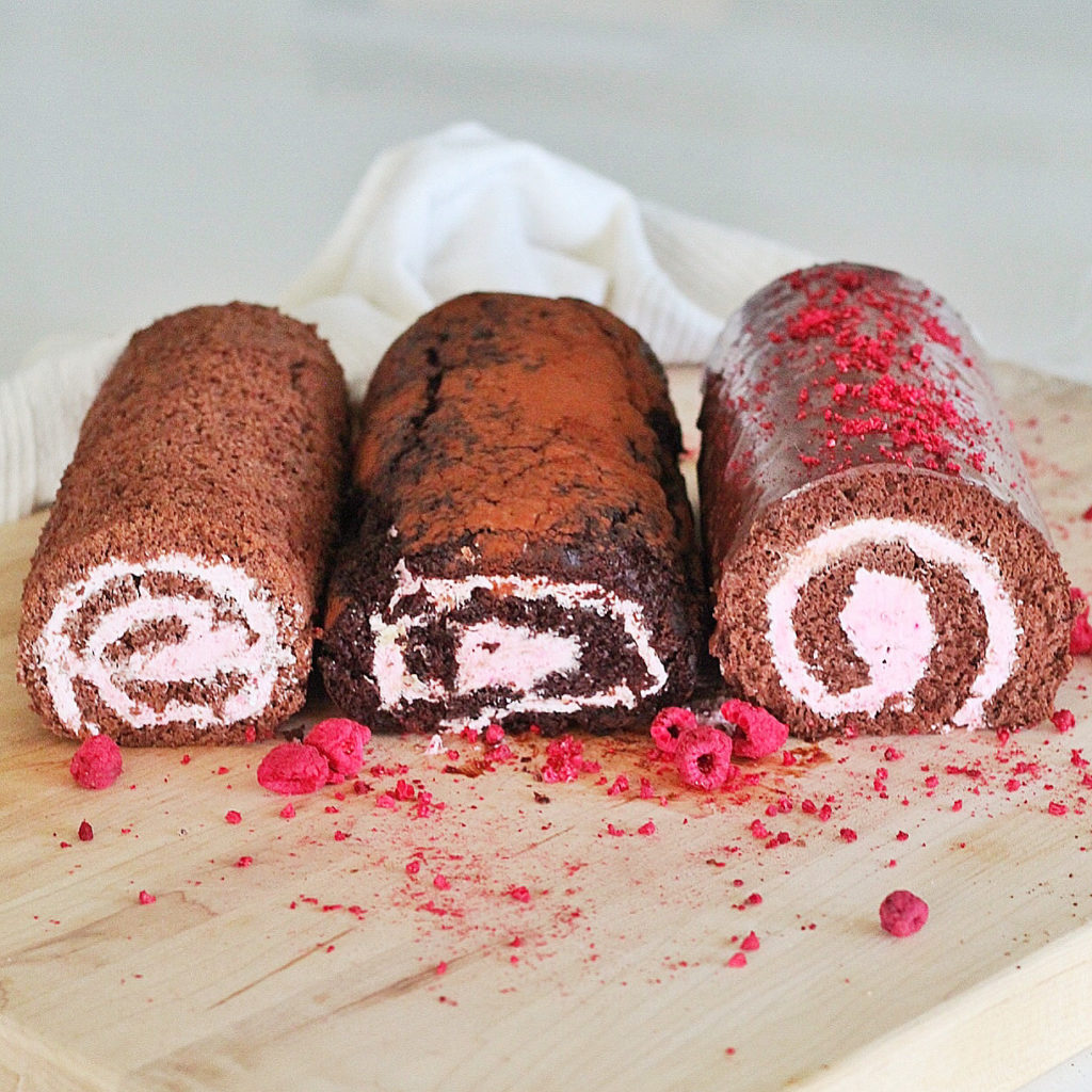 Raspberry Chocolate Roll Cake (Crazy Easy) - Momsdish