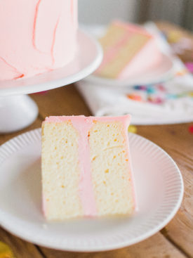 Light and Fluffy Sugar Free Vanilla Cake that Tastes Like the Real Deal ...