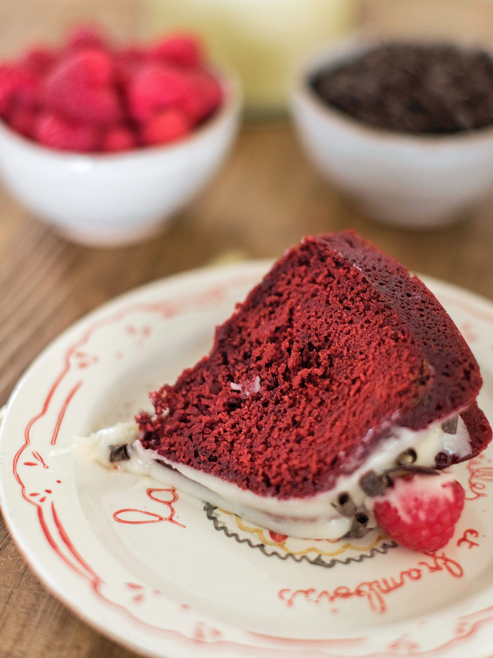 The most delicious red velvet bundt with a cream cheese icing. #redvelvetcake #redvelvetbundtcake #valentinesdaycake #valentinesdessert #valentinesrecipe #redvelvet #cakebycourtney