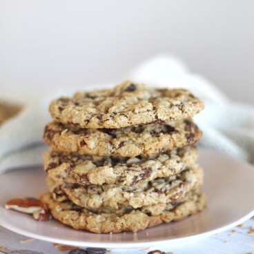 The most delicious Cowboy Cookies with toasted pecans, toasted coconut, chocolate chips and oats. Crunchy around the edge, soft in the center. The perfect cookie to bake up today! #cakebycourtney #cowboycookies #cowboycookie #cowboycookierecipe #bestcowboycookierecipe #easycowboycookierecipe #easycookierecipe #cookies #cookierecipe