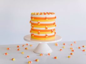 decorating tips for a candy corn cake. www.cakebycourtney.com