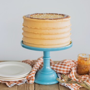 Try these fun and easy Fall flavored cake recipes. www.cakebycourtney.com