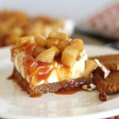 No-Bake Caramel Apple Cheesecake Bars with Biscoff Pecan Crust