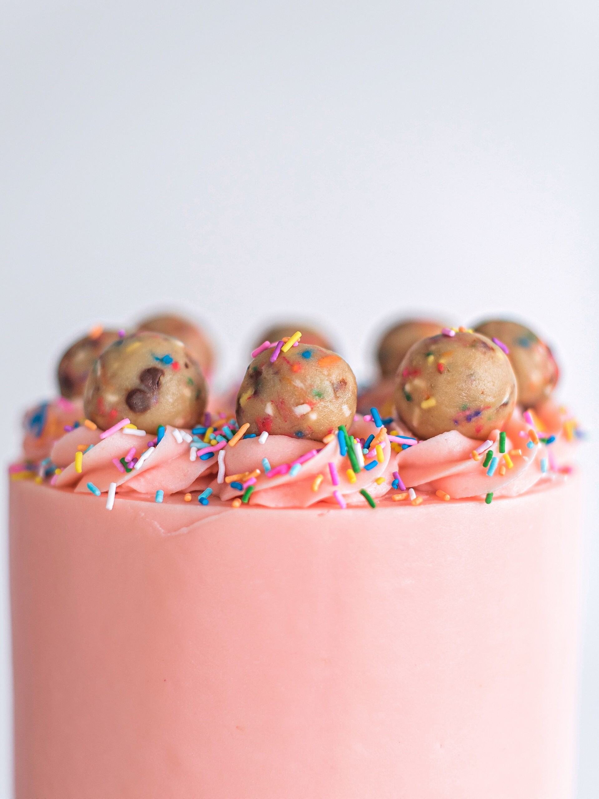 easy edible cookie dough recipe. www.cakebycourtney.com