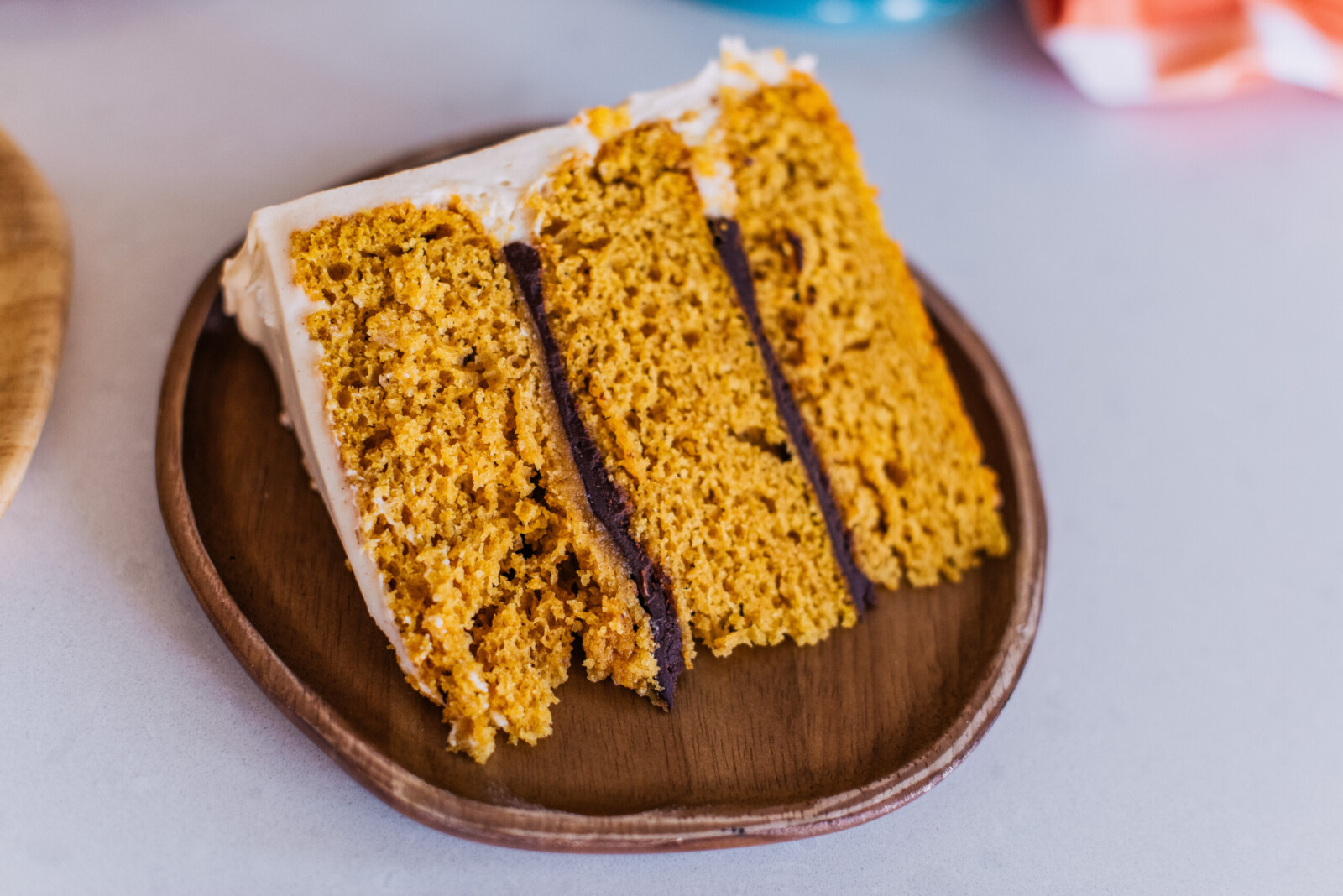 Cake slice on a plate.