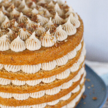 Pumpkin Biscoff Cheesecake Cake