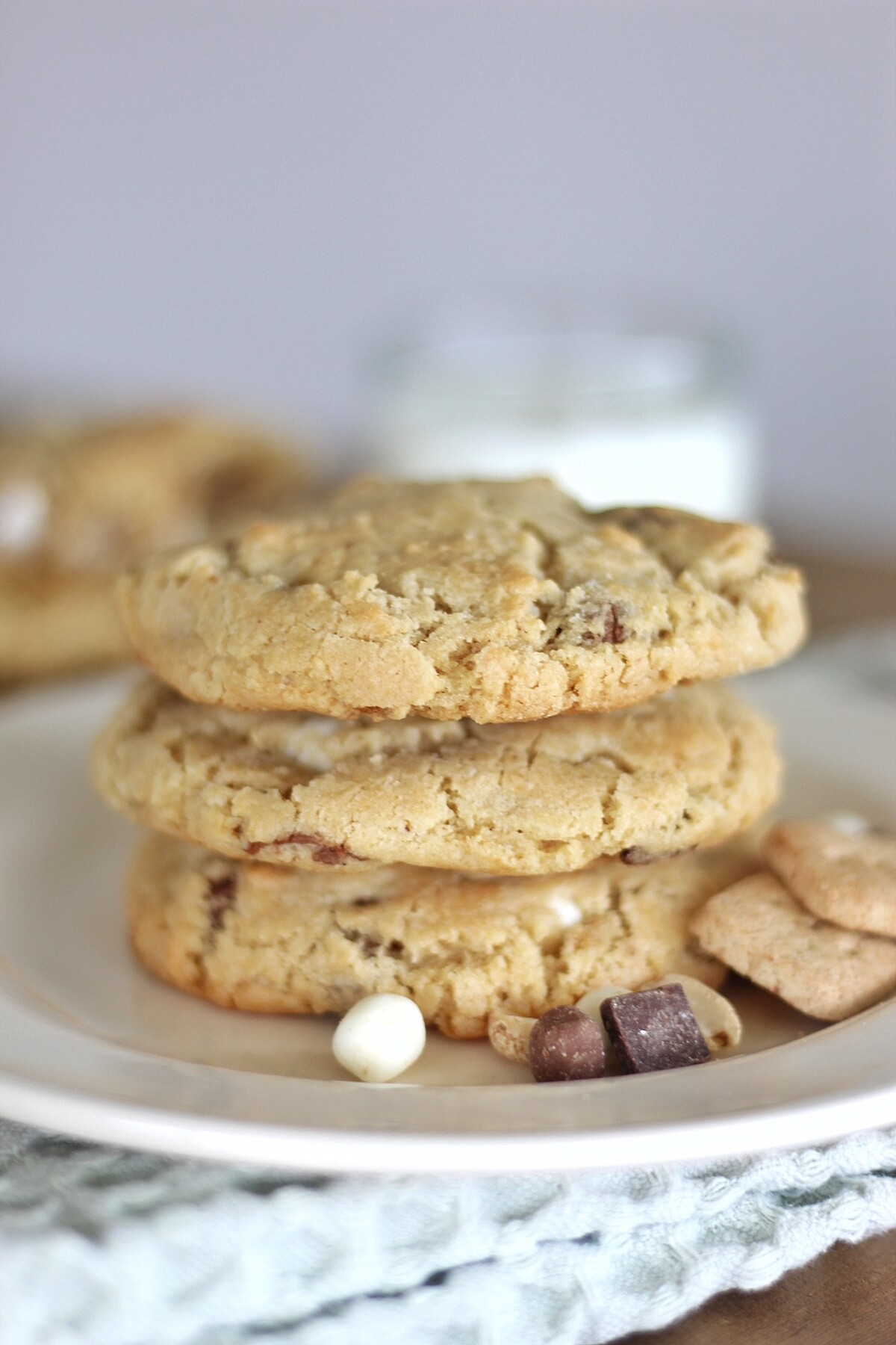 brown butter s'mores cookies. www.cakebycourtney.com